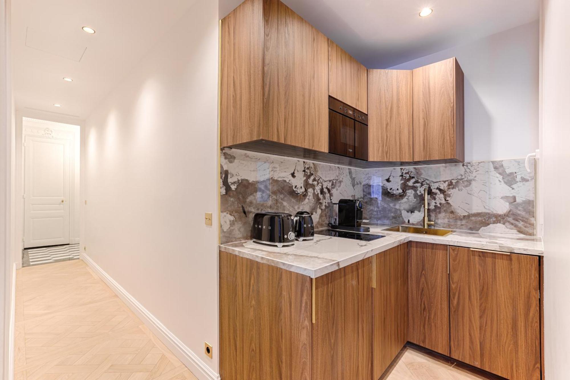 Elegant Luxury Apartment For 6 On Champs-Elysees 巴黎 外观 照片